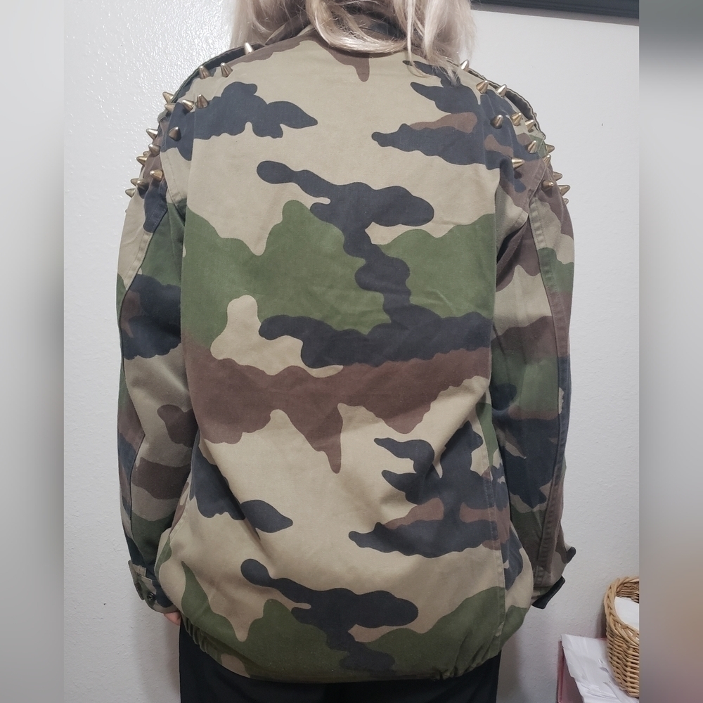 Women's Spiked Camouflage Military Jacket, Size M - Picture 7 of 17